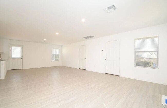 Building Photo - 13424 Homestead Wy
