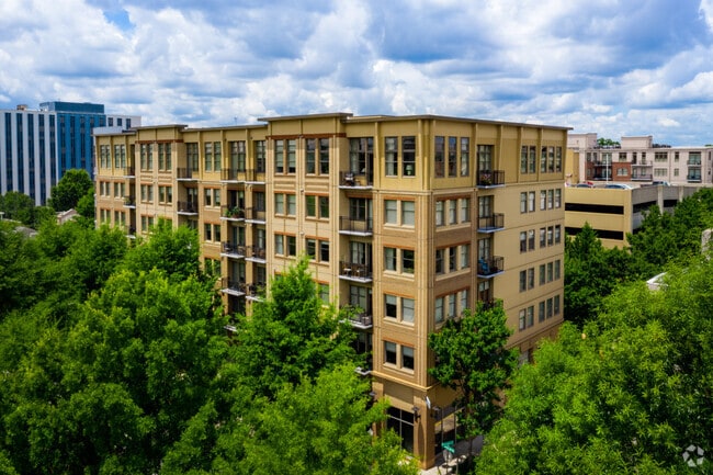 Building Photo - The Artisan