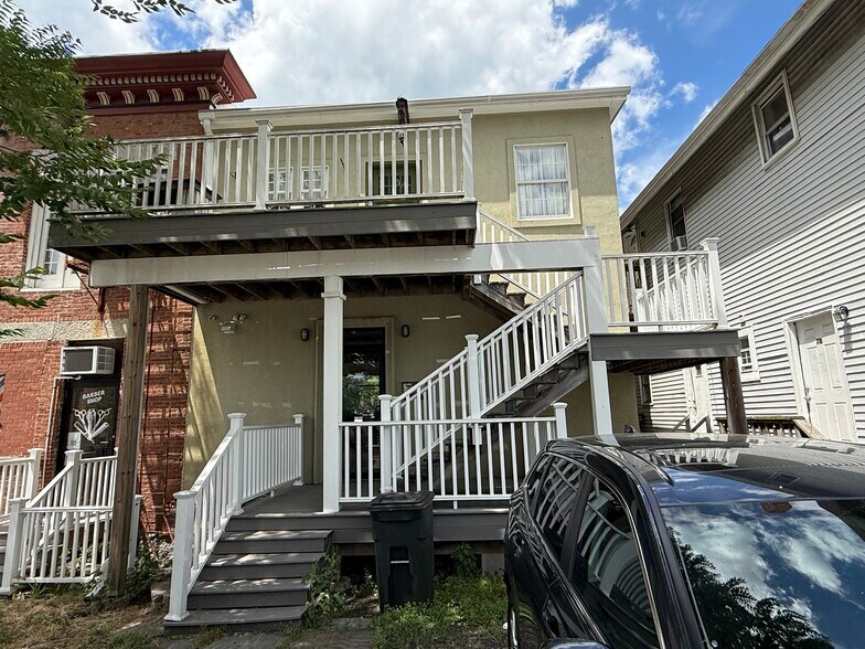 Enter through the rear. Top Floor - 5 Wayne Ave