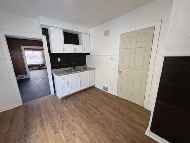 Building Photo - 3973-3975 E 123rd St Cleveland Oh 44105 MFH2 .T2