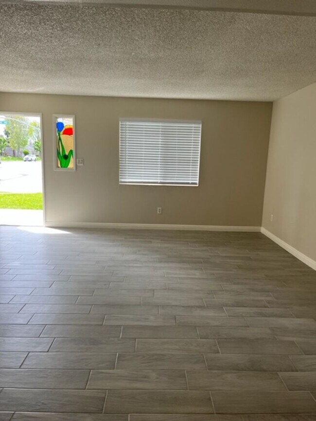 Building Photo - 3524 Ashe Rd