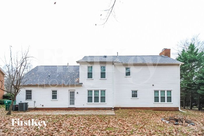 Building Photo - 4141 Tecumseh St