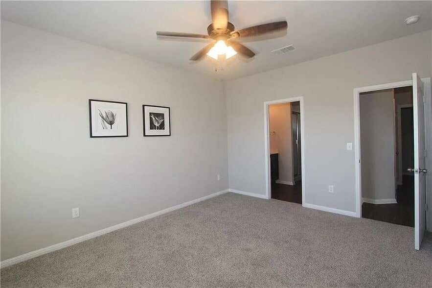 Building Photo - 1205 Fairhaven Gtwy
