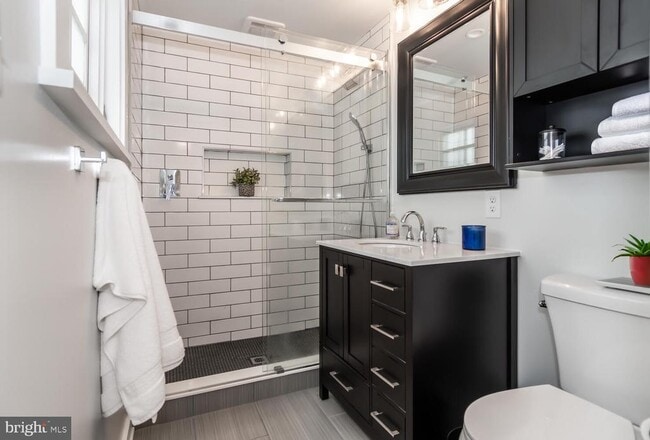 Building Photo - 207 Dodson Ave