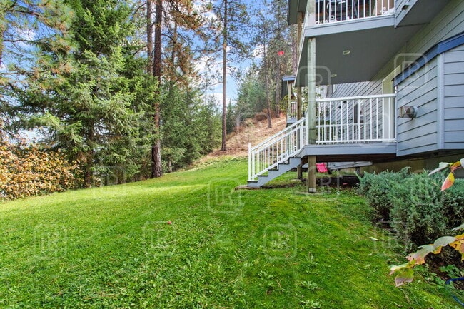 Building Photo - 1325 W Qualchan Dr