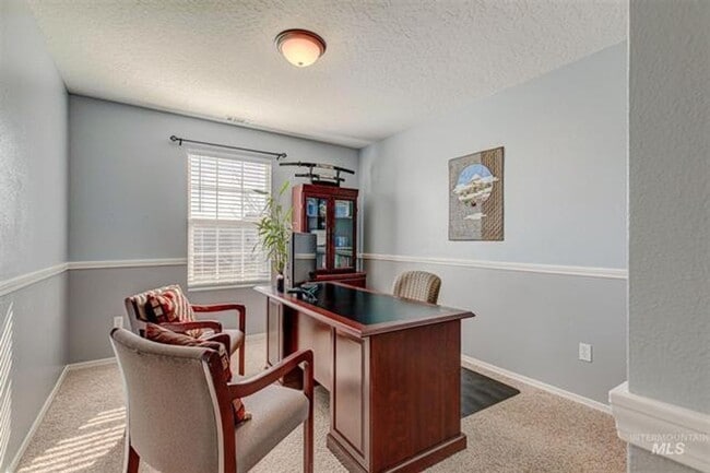 Building Photo - 5 Bedroom Home in South Boise _ Community ...