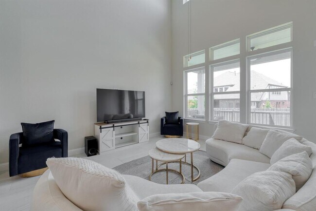 Building Photo - 4304 Allenbrook Dr