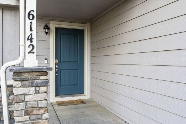 Building Photo - Gorgeous home with a finished basement, 3-...