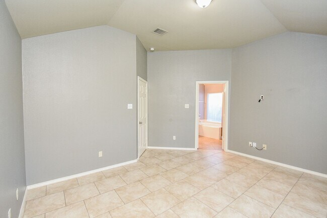 Building Photo - 9235 Black Tooth Way