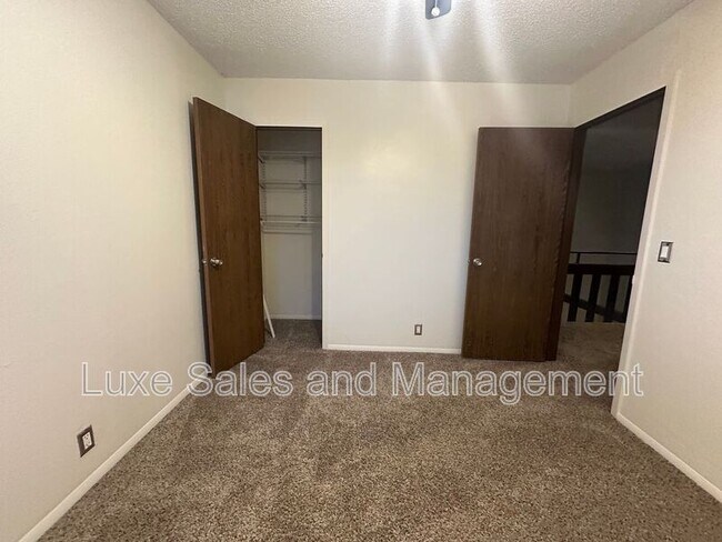 Building Photo - 9643 Hefner Village Blvd