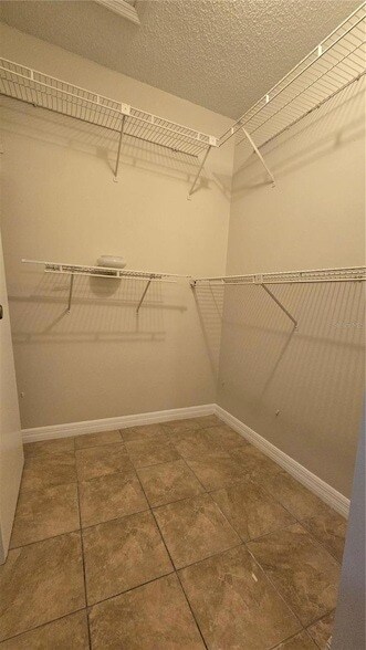 Building Photo - 1657 Tremont Ln