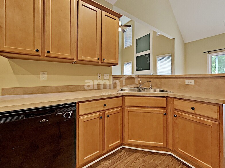 Building Photo - 4459 Kentland Dr
