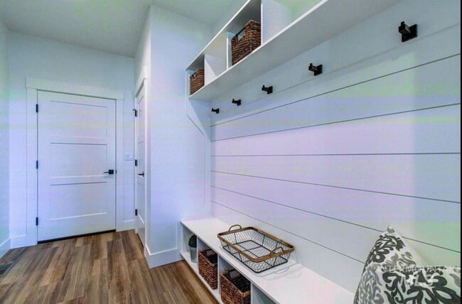 Building Photo - Luxury Living in Dry Creek Ranch