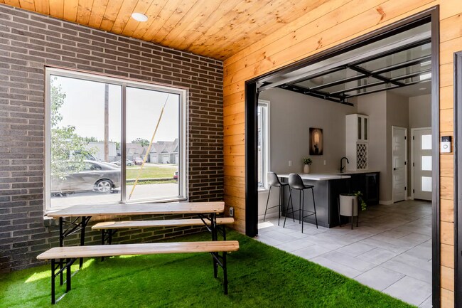 Building Photo - 1505 Jefferson St