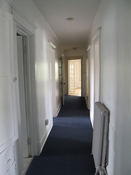 Interior Hall. - 3030-3032 N Downer Ave