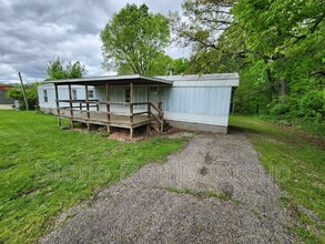 Building Photo - 6951 S Third Street
