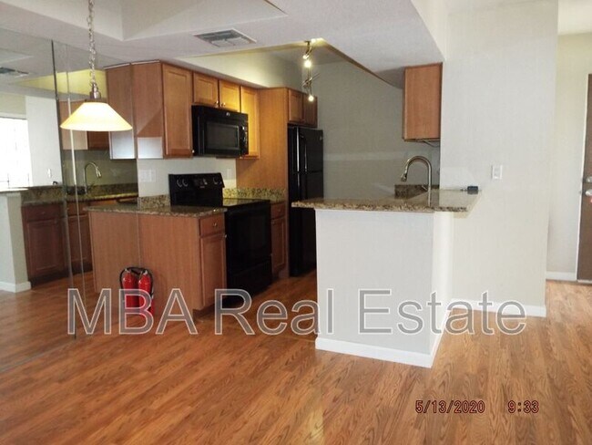 Building Photo - 4554 E Paradise Village Pkwy N