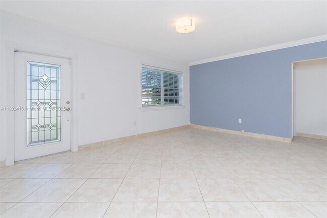 Building Photo - 1000 SW 73rd Ave