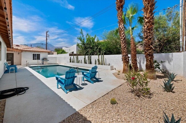 Building Photo - 53245 Avenida Martinez