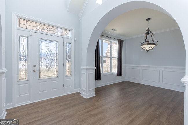 Building Photo - 100 Montview Way