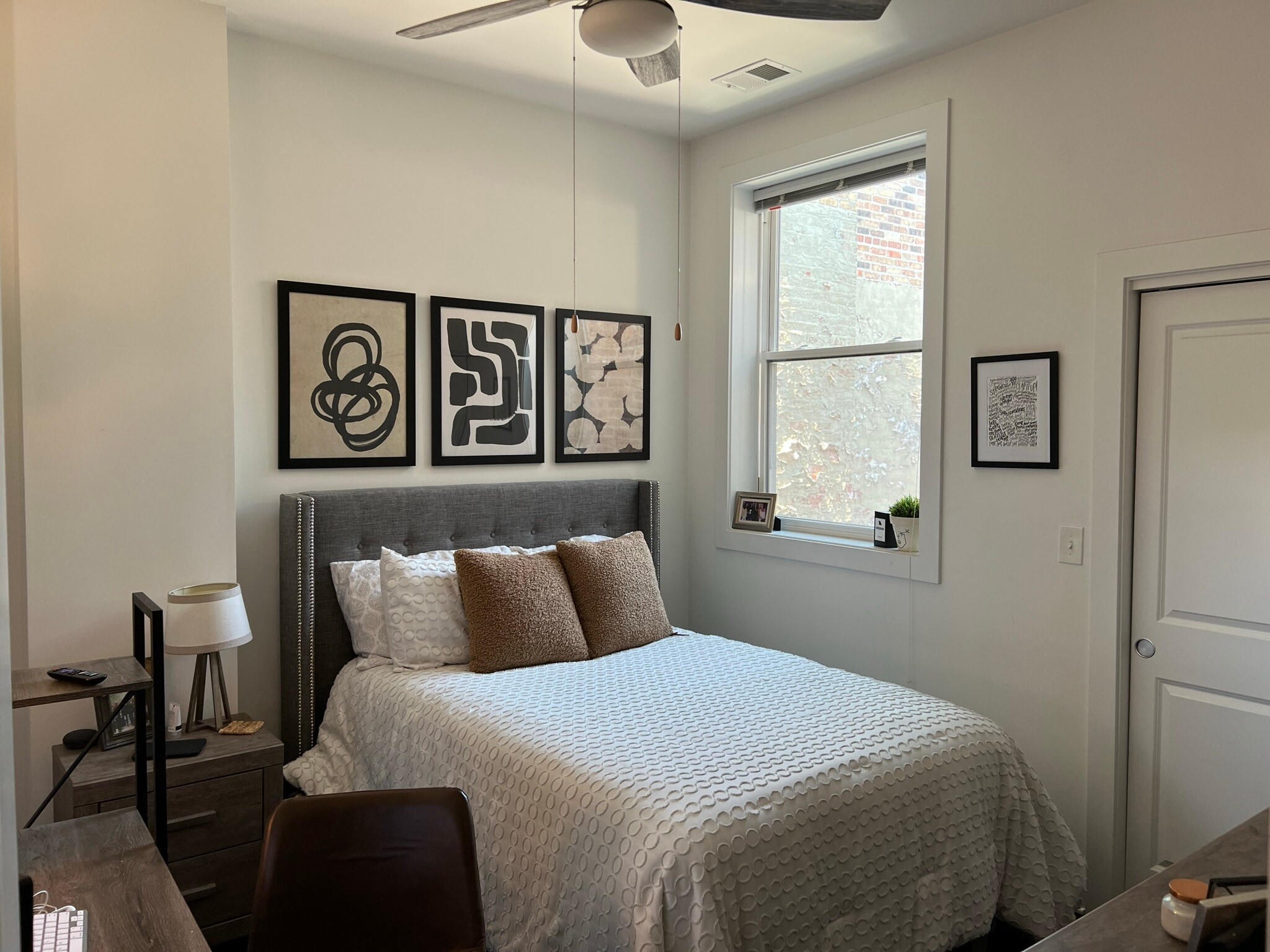 Master Bed - 161 W Schiller St