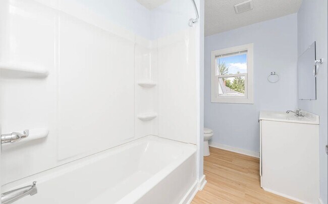 Building Photo - 1044 Muskegon Ave NW