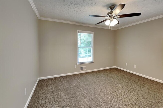 Building Photo - 2169 Winding Creek Ln SW