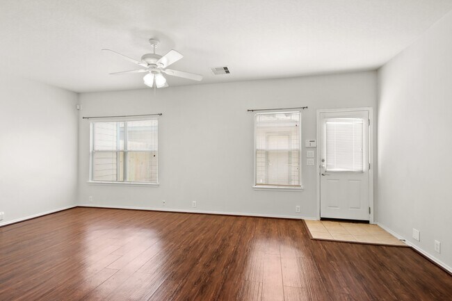 Building Photo - 23611 Wildwood Green Way