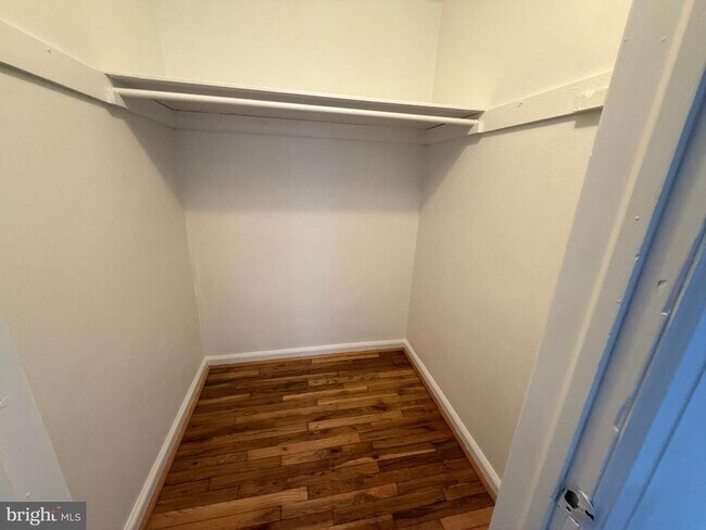 Building Photo - 1206 Green St