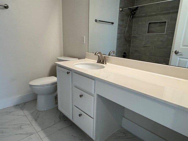 Building Photo - 11221 Whitefaulds Dr