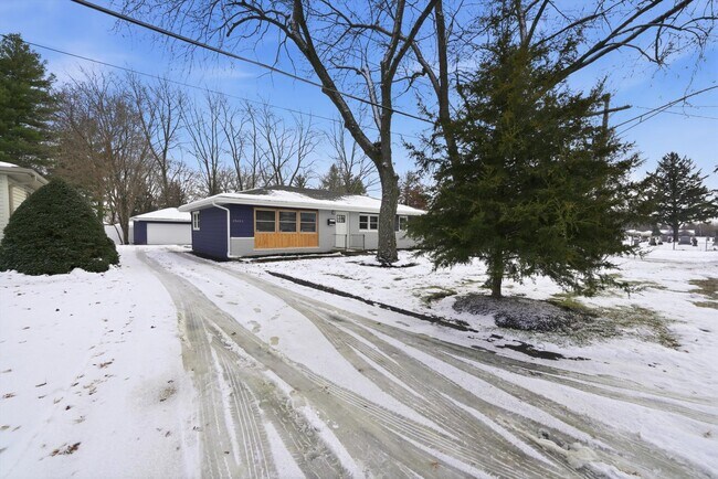 Building Photo - 15409 S Union Pl