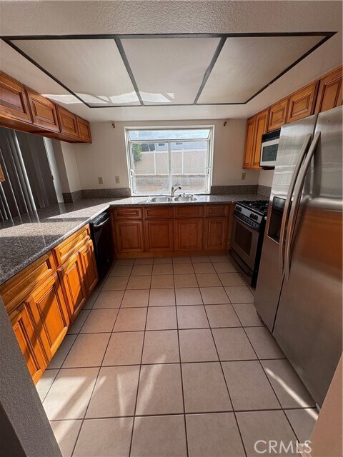 Building Photo - 1524 Canterbury Cir