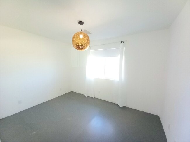 Building Photo - Fantastic Rental Opportunity in South Joshua Tree!