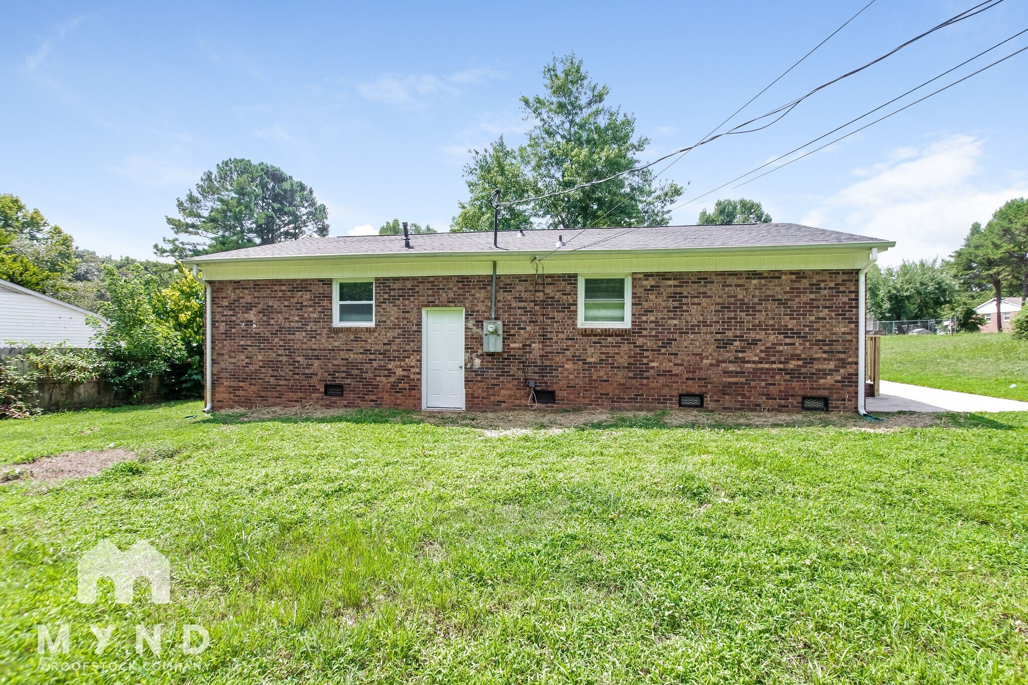 Building Photo - 3624 Somerset Dr