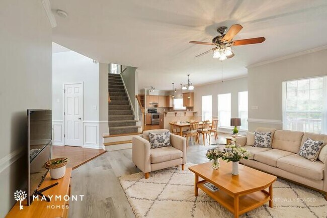 Building Photo - Stunning two story home in Evans, GA!