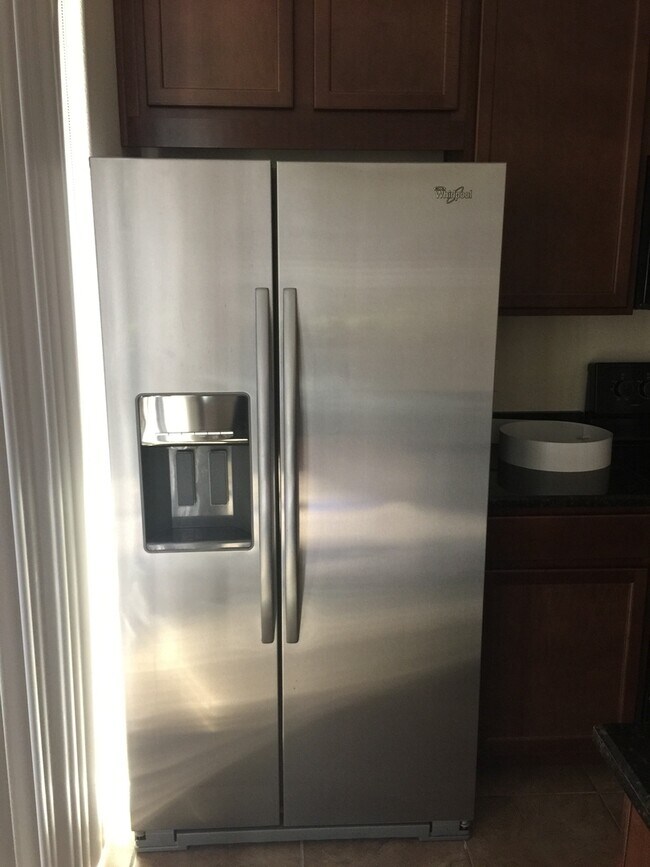 Building Photo - 5036 Matteo Trail