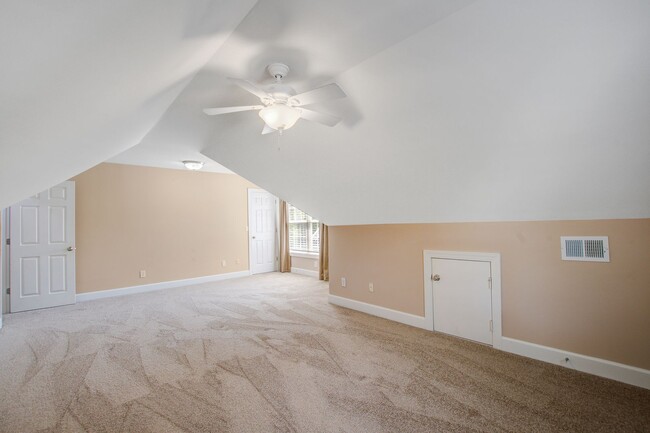 Building Photo - Beautiful 4 Bedroom in Hamlin Plantation -...