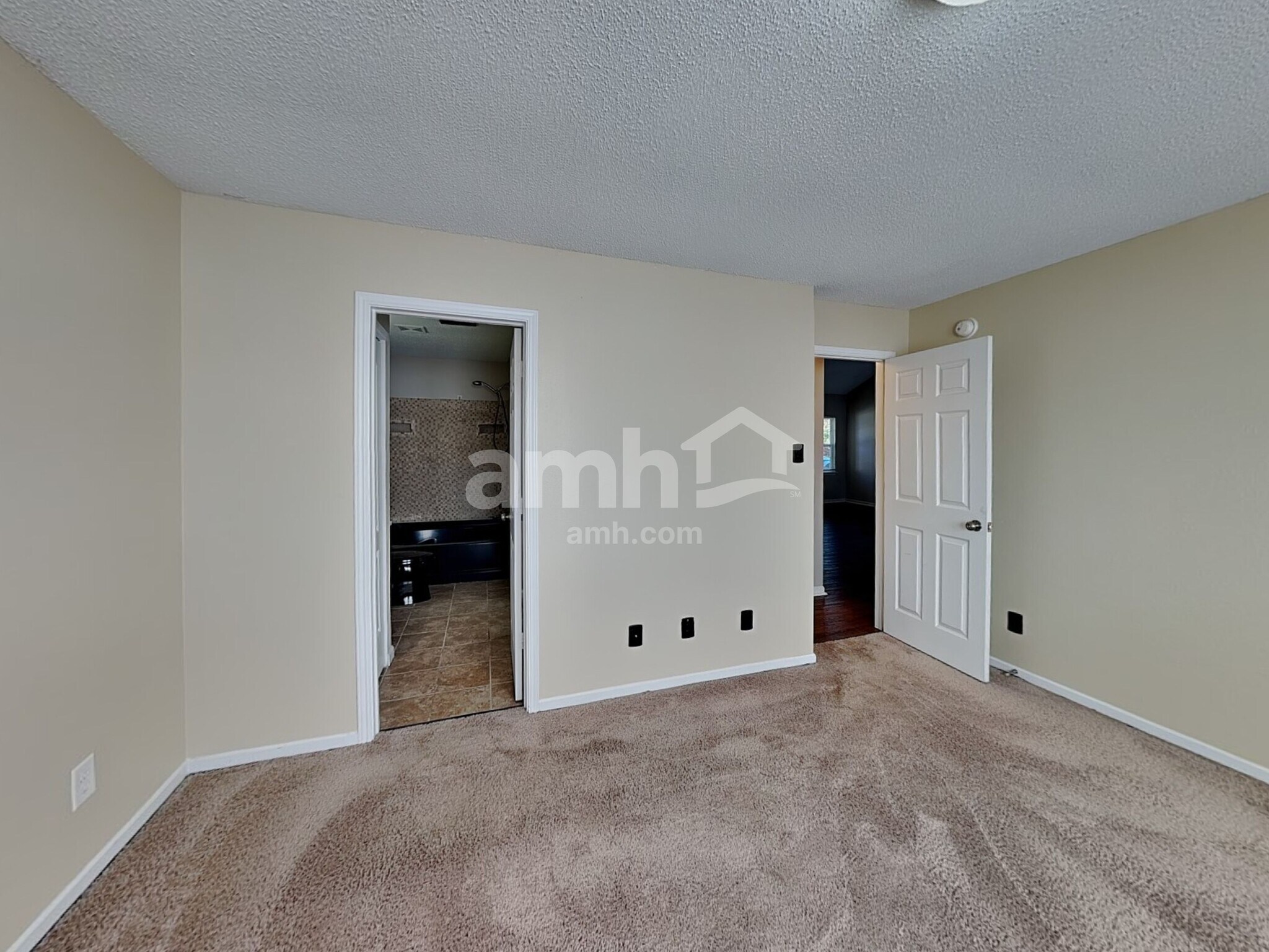 Building Photo - 3011 Earlswood Ln