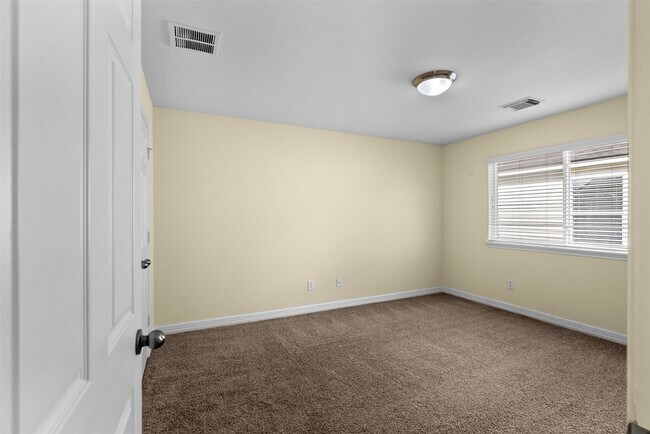 Building Photo - 6007 Marble Hollow Ln