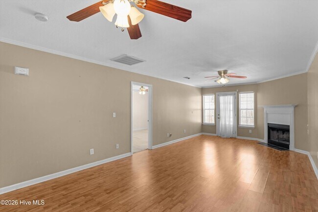 Building Photo - 113 Brittany Way