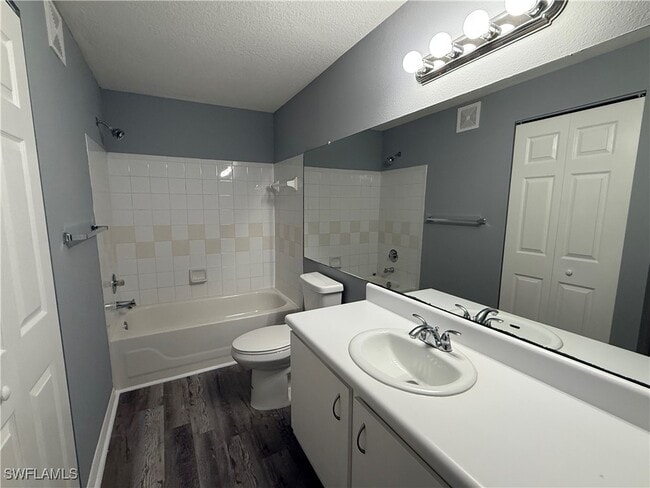 Building Photo - 11550 Villa Grand