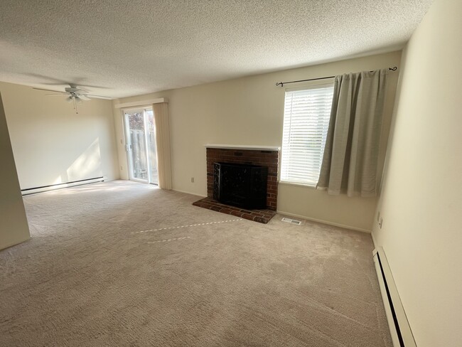 LR + DR - 19670 NW Pondosa Ct