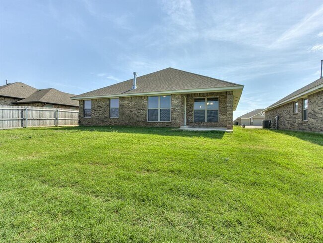 Building Photo - 479 Cherrybark Dr
