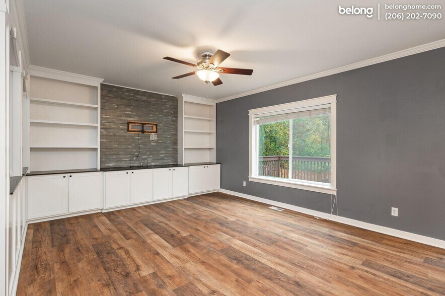 Building Photo - 15010 68th Ave E