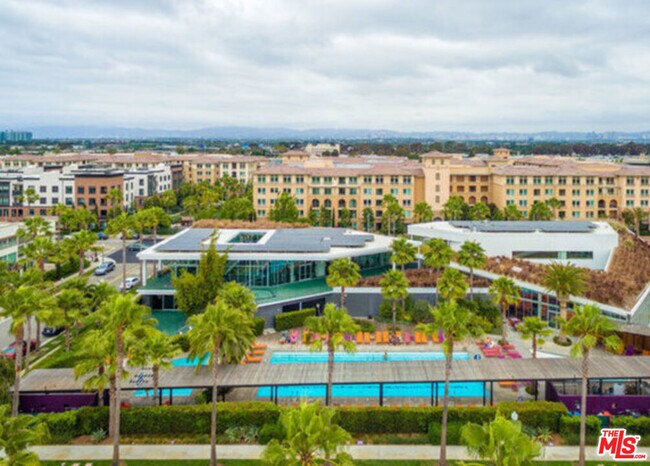 Building Photo - 13045 Pacific Promenade
