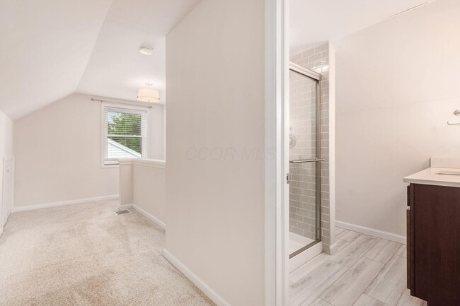 Building Photo - 336 E Weisheimer Rd