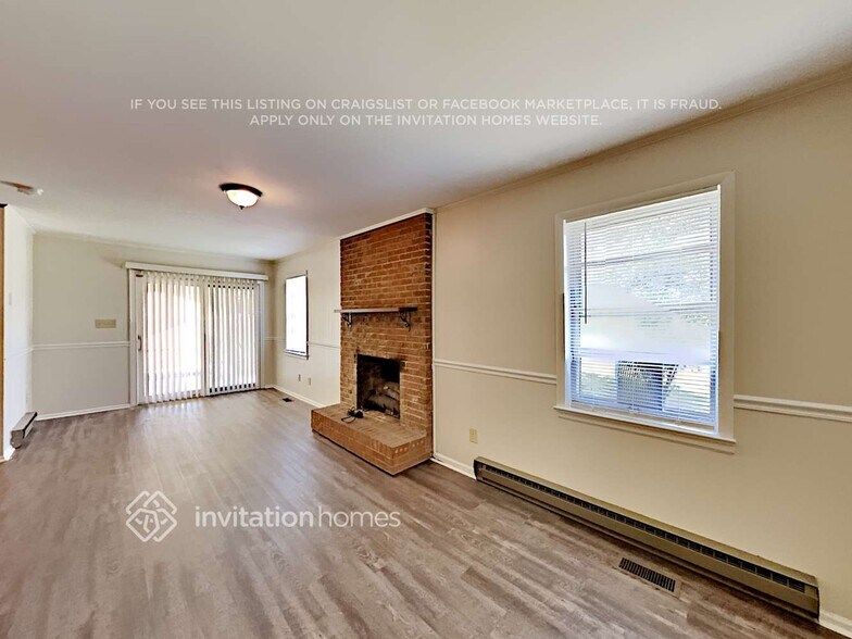 Building Photo - 1732 Balfour Ln