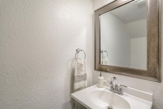 Building Photo - 5997 Bamford Dr