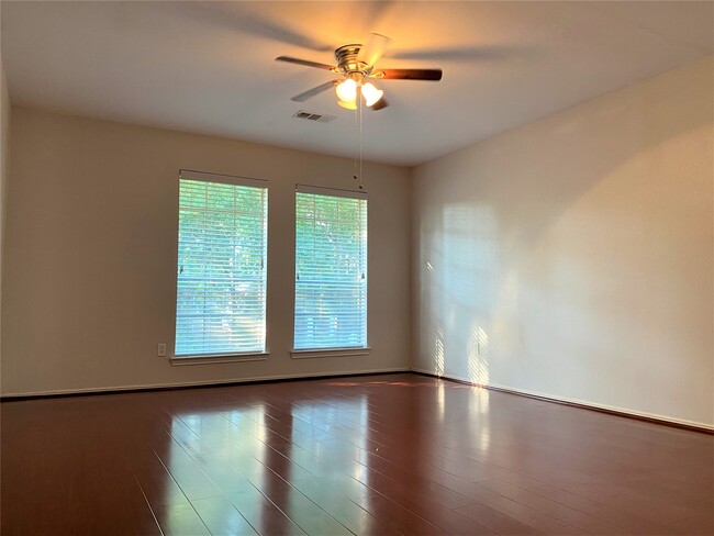 Building Photo - 2339 Bent River Dr