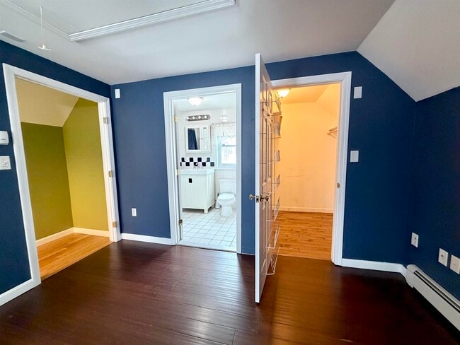 Building Photo - 62 Webster St